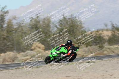 media/Jan-15-2026-Racers Edge (Thu) [[dfebeb70ab]]/3-B Group/Session 4 (Turn 6 Inside)/